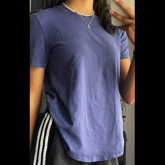 Small Dusty Blue Lululemon Curved-Hem T-Shirt - Picture 1 of 2